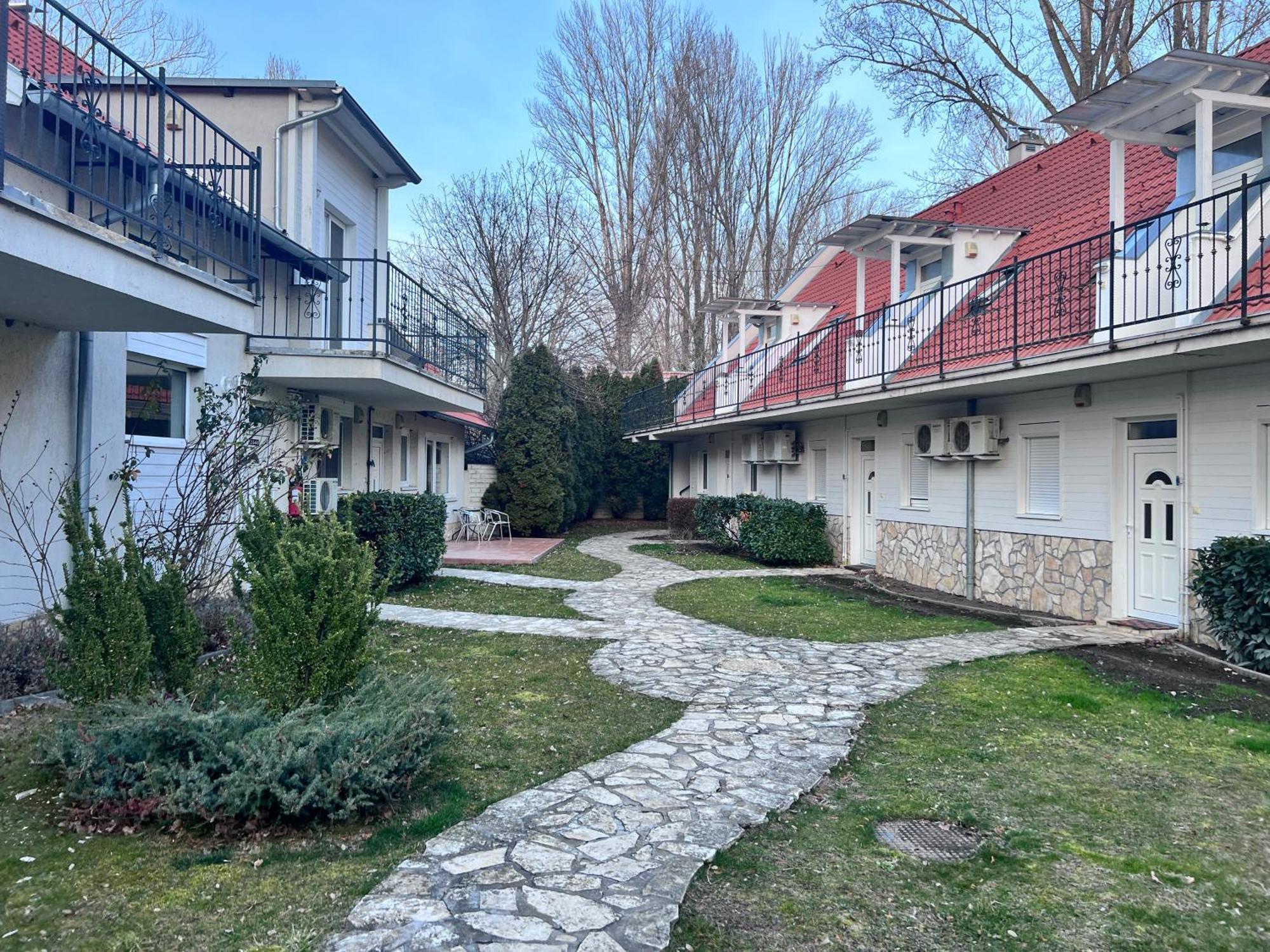 Appartement Balaton Row House *