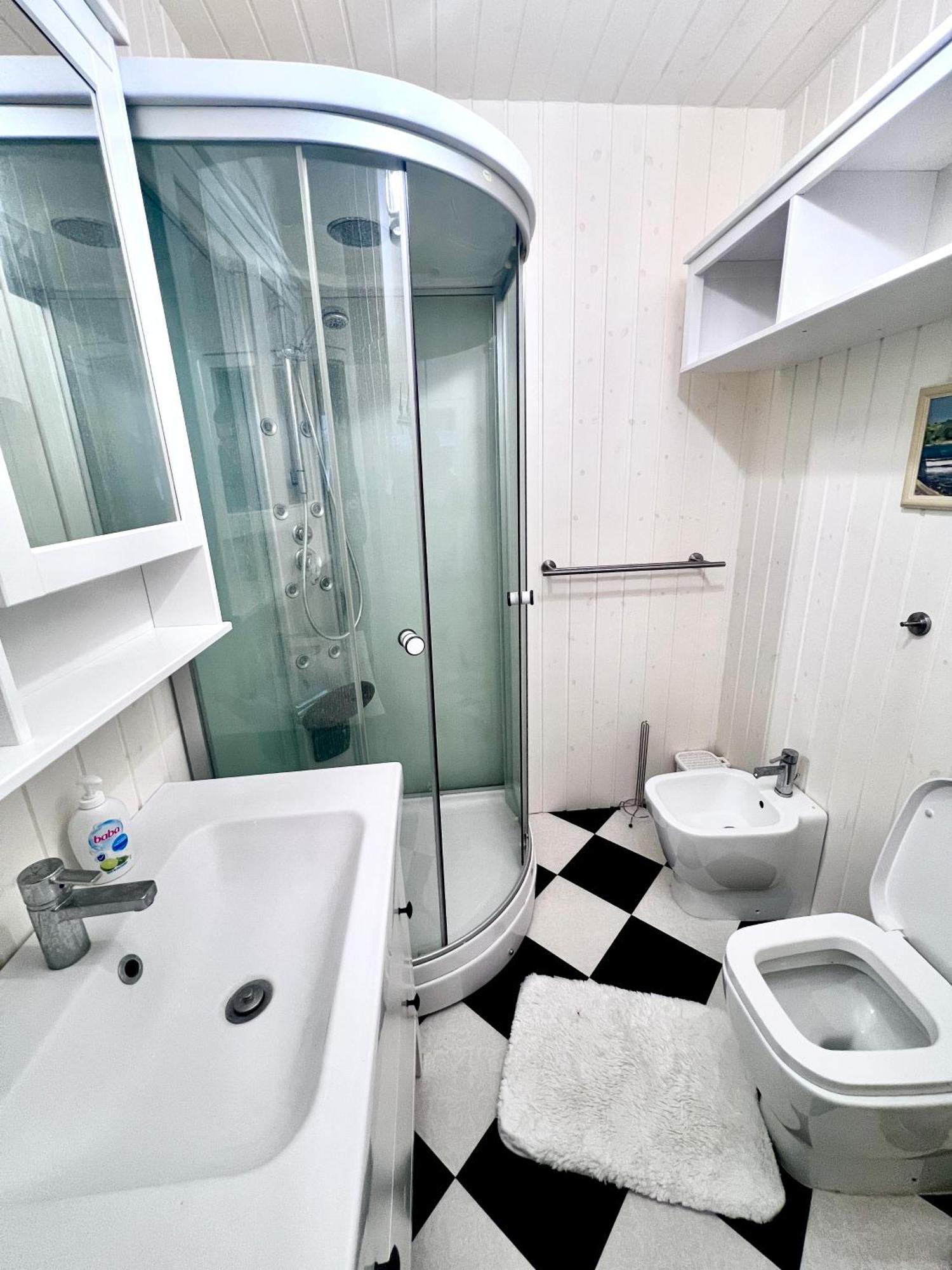Balaton Row House * Tihany