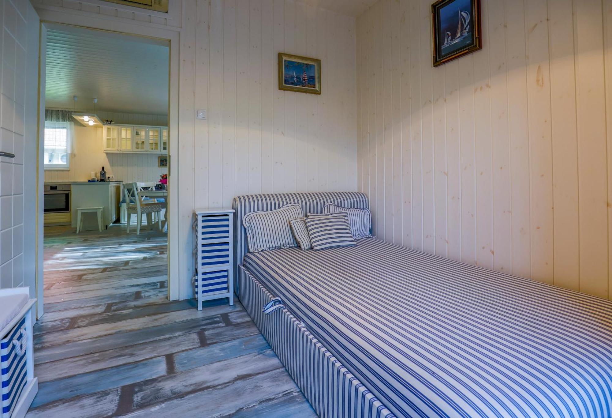 Balaton Row House Tihany